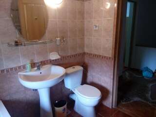 Гостевой дом Vila Creta Мамайя Норд – Нэводари Трехместный номер с общей ванной комнатой-3